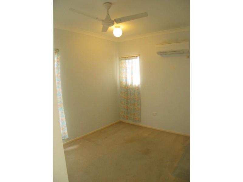 2/28 Sinclair Street, Bowen QLD 4805