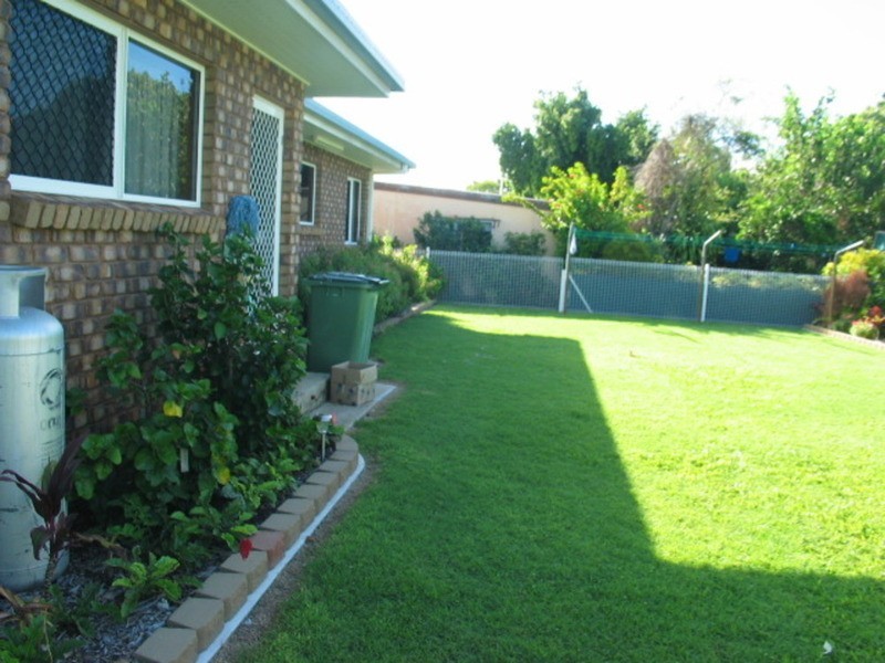 58 Field Street, Bowen QLD 4805