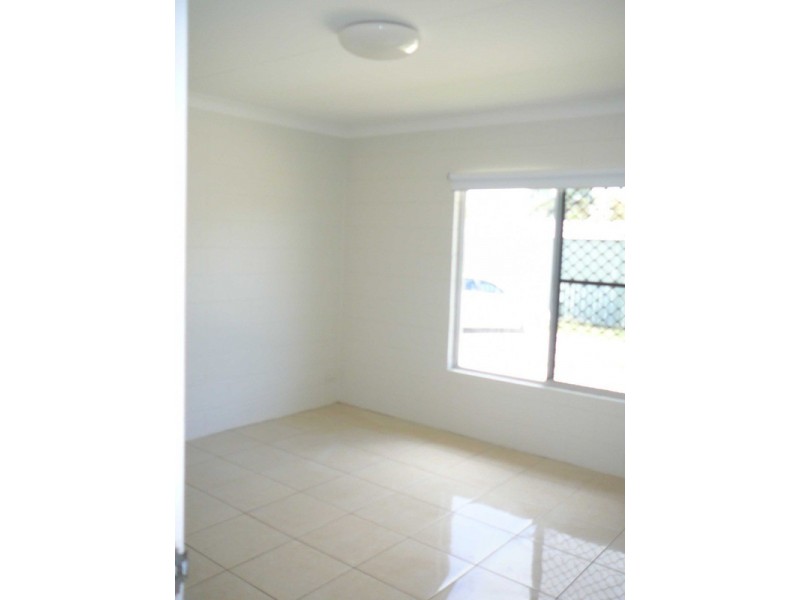 1/36 Brisbane Street, Bowen QLD 4805