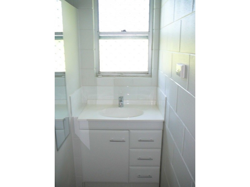 1/36 Brisbane Street, Bowen QLD 4805