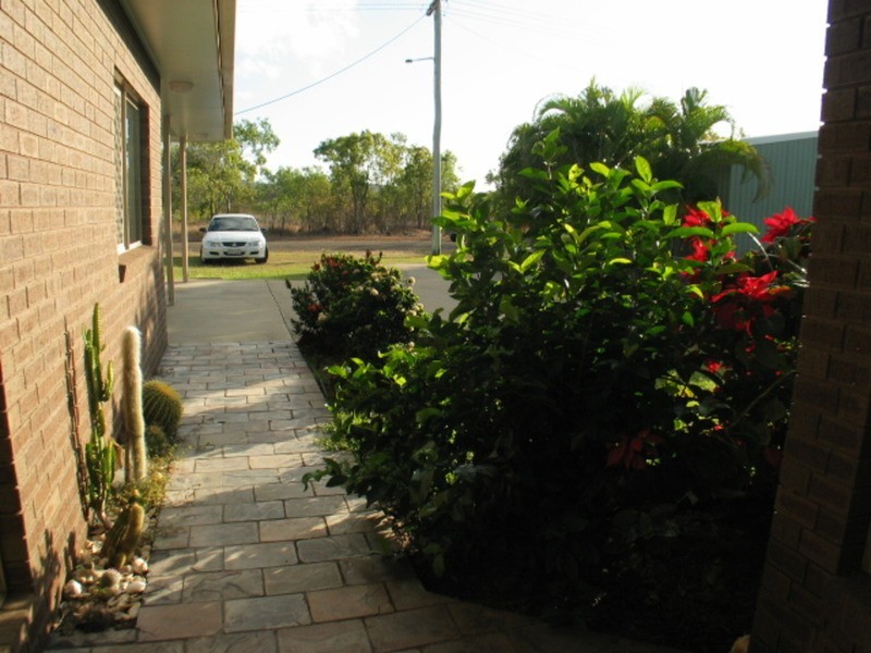 30 Baxter Avenue, Bowen QLD 4805
