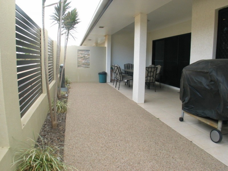 2/90 Mt Nutt Road, Bowen QLD 4805