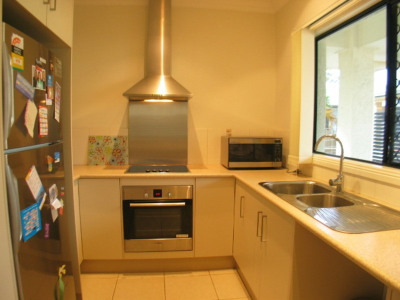 2/90 Mt Nutt Road, Bowen QLD 4805