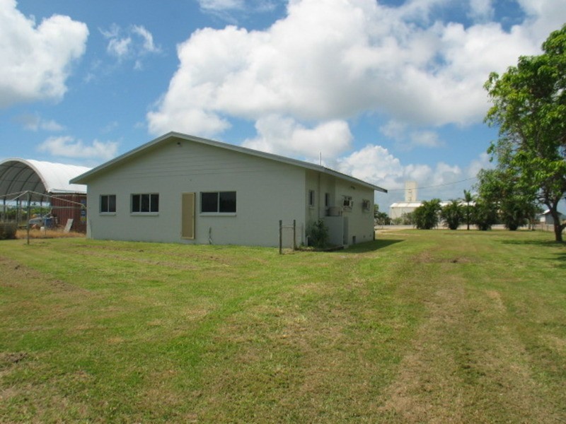 54 Don Street, Bowen QLD 4805