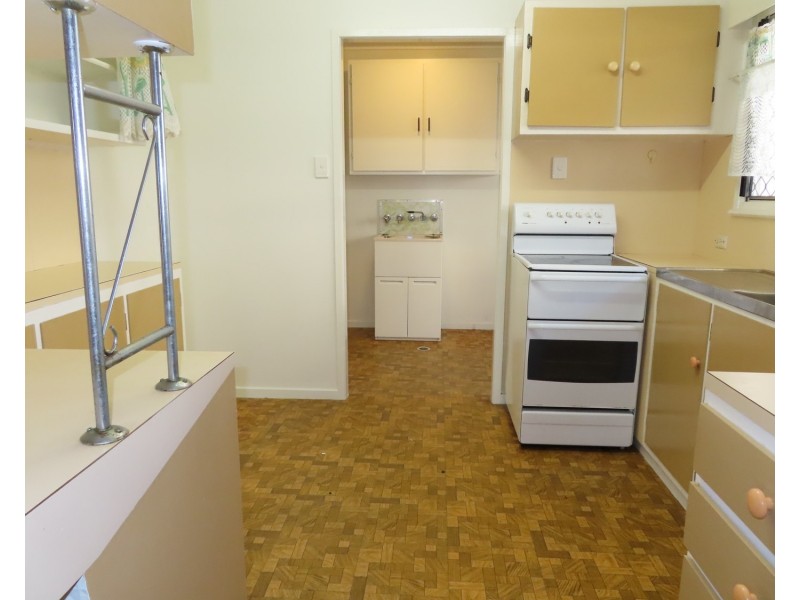 102 Gregory Street, Bowen QLD 4805