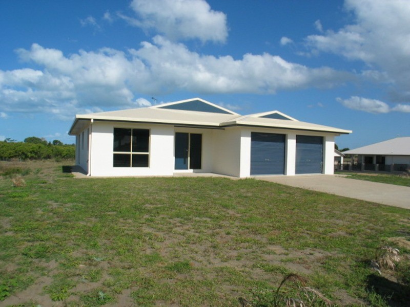 14 Silk Road, Bowen QLD 4805