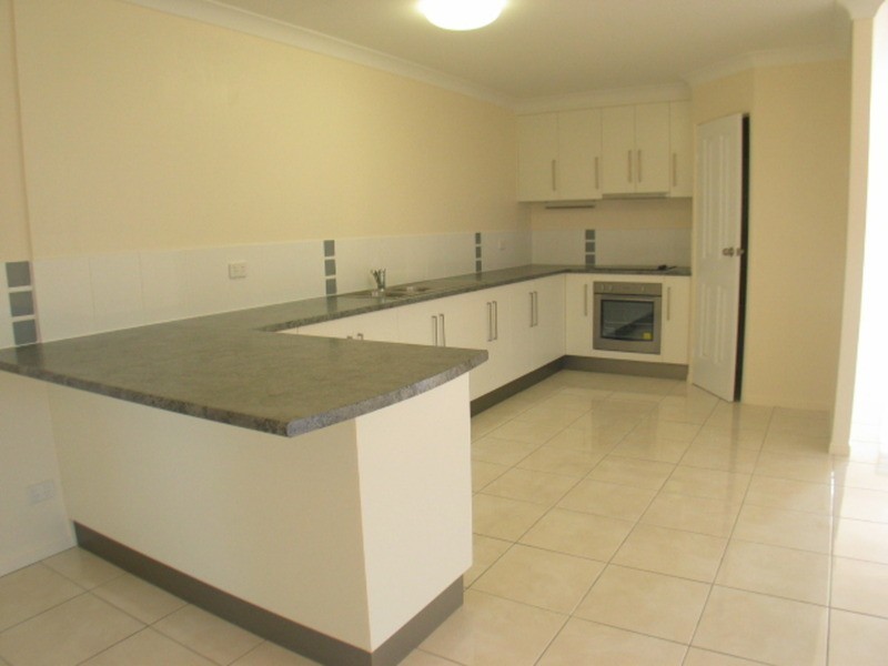 14 Silk Road, Bowen QLD 4805