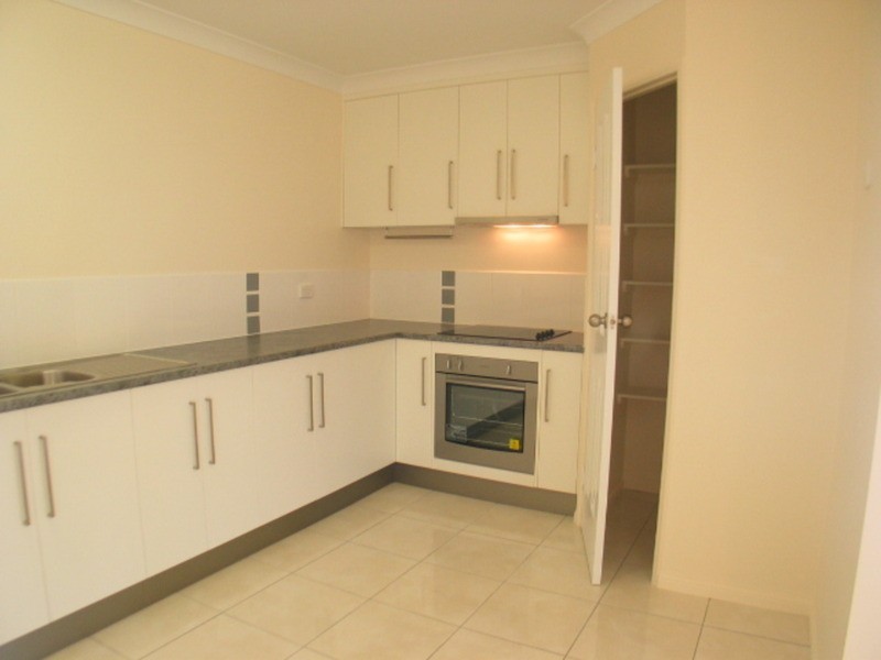 14 Silk Road, Bowen QLD 4805