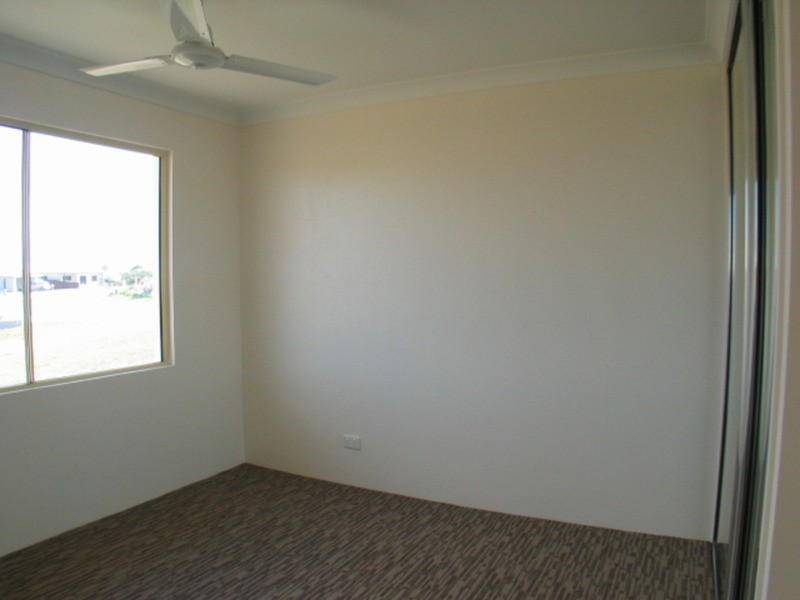 14 Silk Road, Bowen QLD 4805