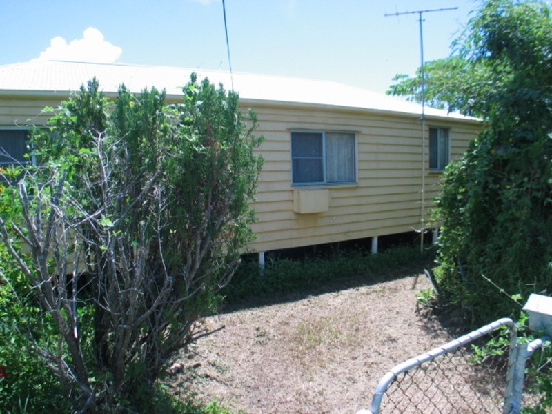 10 Williams Street, Bowen QLD 4805