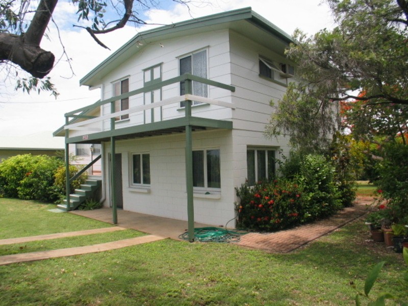 9 Elphinstone Street, Bowen QLD 4805