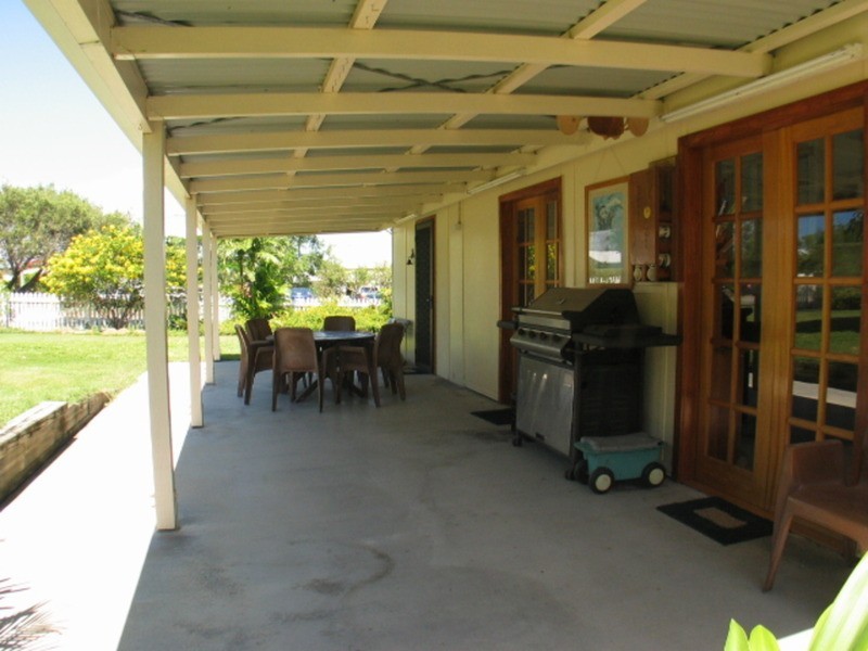 12 Brisbane Street, Bowen QLD 4805