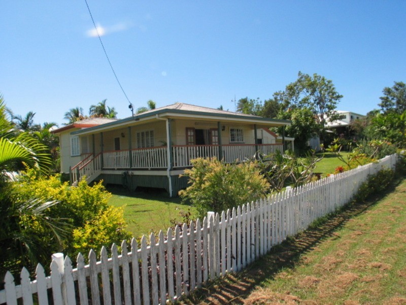 12 Brisbane Street, Bowen QLD 4805