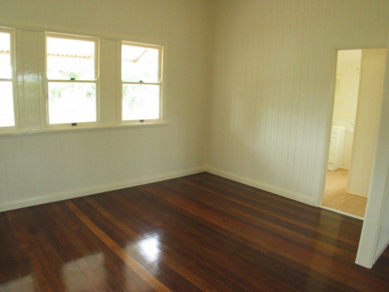 31 Thomas Street, Bowen QLD 4805