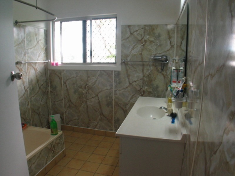 1 Philip Street, Bowen QLD 4805