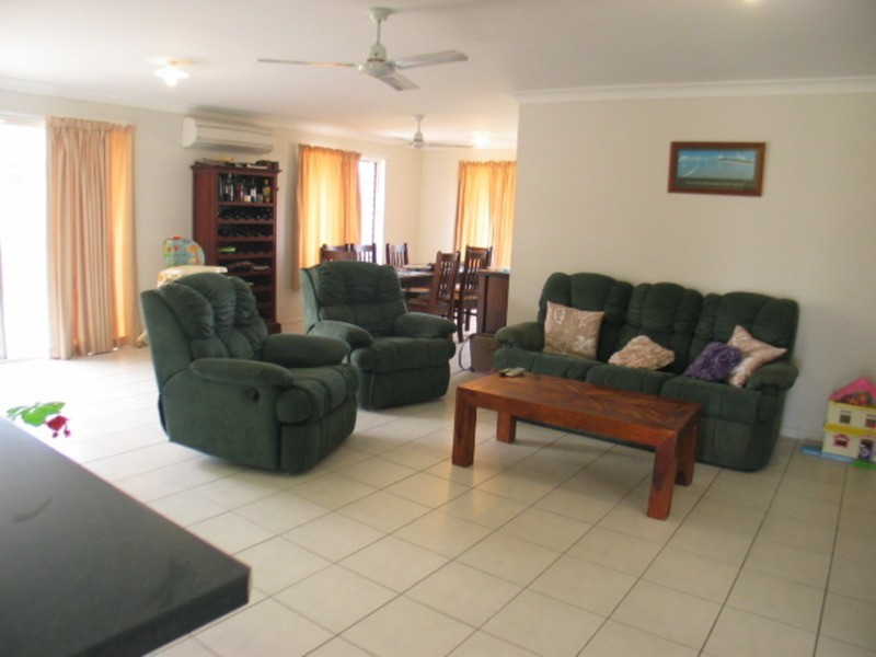 8 Lexington Court, Bowen QLD 4805