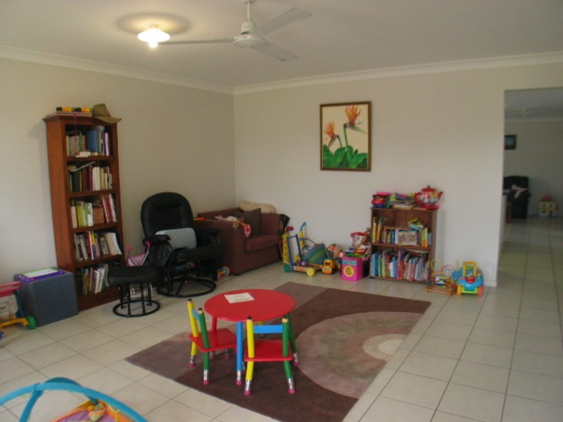 8 Lexington Court, Bowen QLD 4805