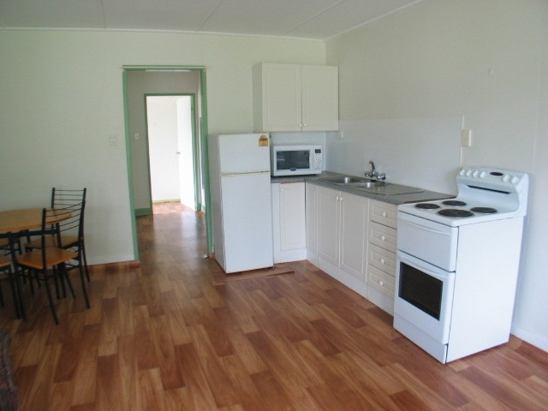 2/6 Webster Street, Bowen QLD 4805