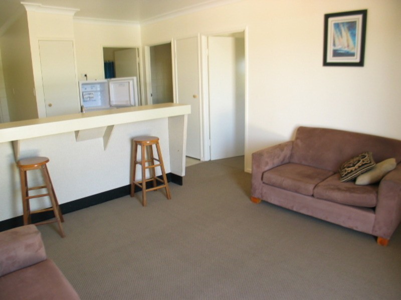 2/10 Poinciana Drive, Bowen QLD 4805