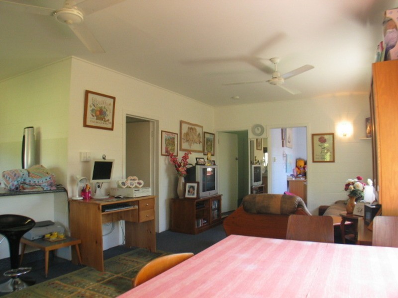 22b Poole Street, Bowen QLD 4805