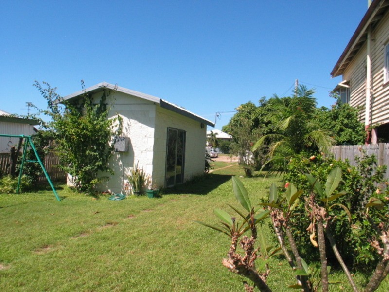 22b Poole Street, Bowen QLD 4805
