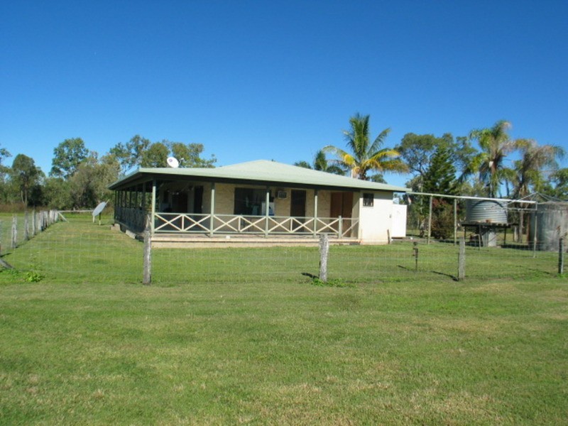 15989 Bruce Highway, Bowen QLD 4805