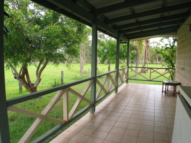 15989 Bruce Highway, Bowen QLD 4805