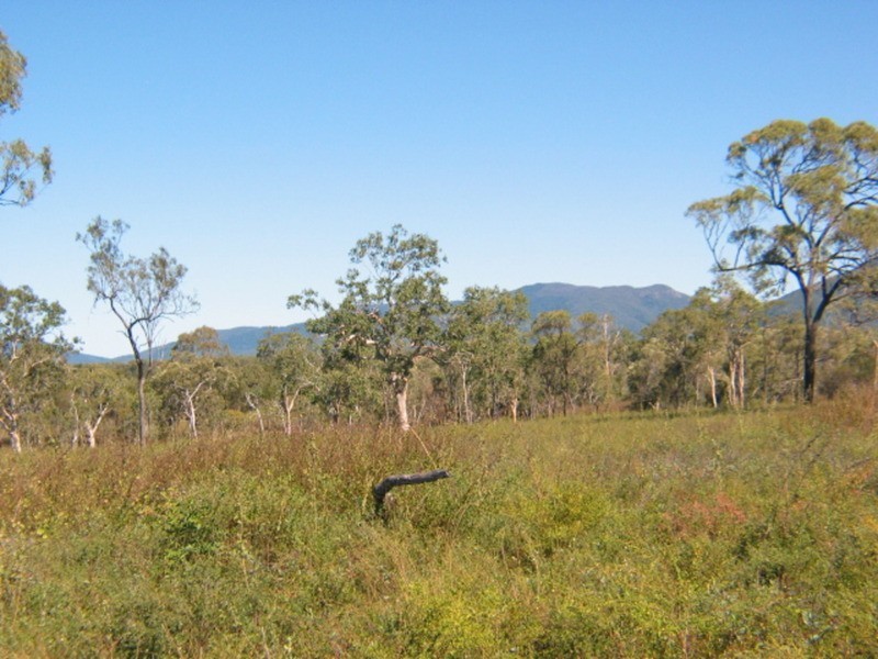 15989 Bruce Highway, Bowen QLD 4805