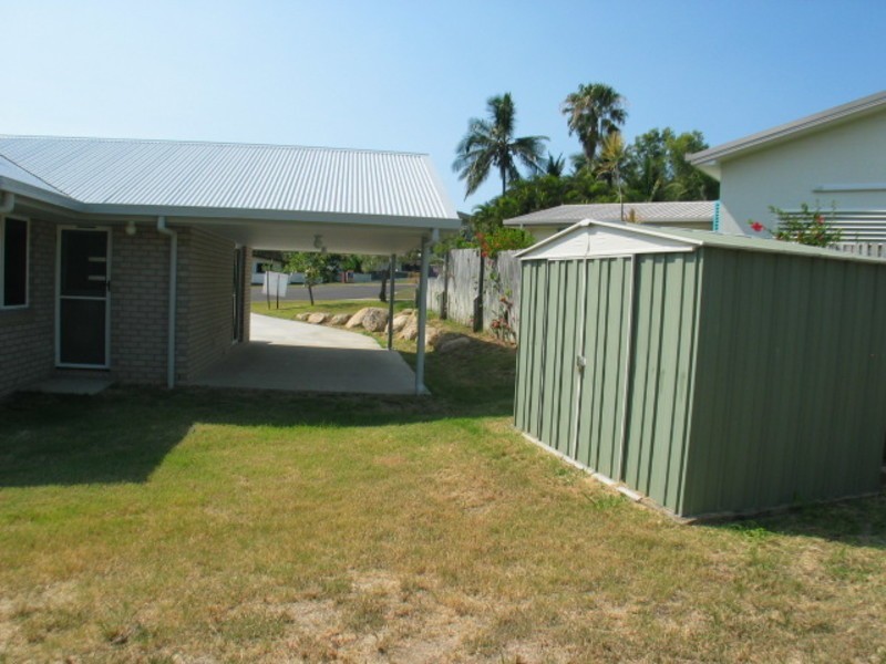 7 Lotus Lane, Bowen QLD 4805