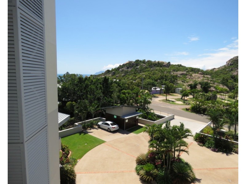32/2B Horseshoe Bay Road, Bowen QLD 4805