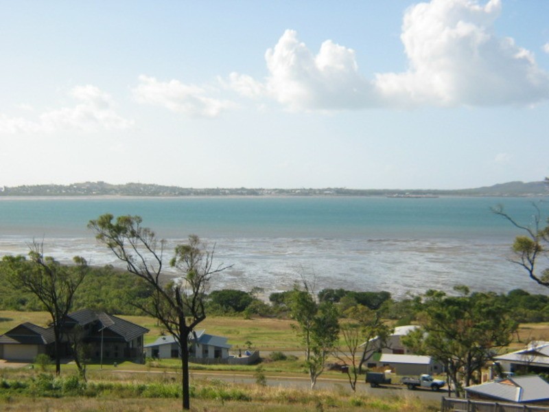25 Harbour View Terrace, Bowen QLD 4805