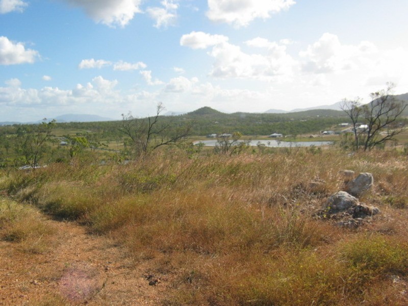25 Harbour View Terrace, Bowen QLD 4805