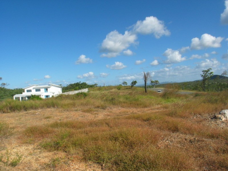 25 Harbour View Terrace, Bowen QLD 4805