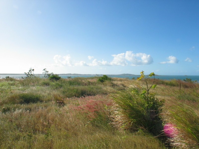 27 Grandview Terrace, Bowen QLD 4805