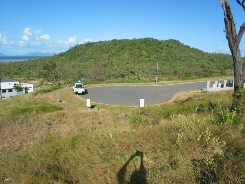 27 Grandview Terrace, Bowen QLD 4805