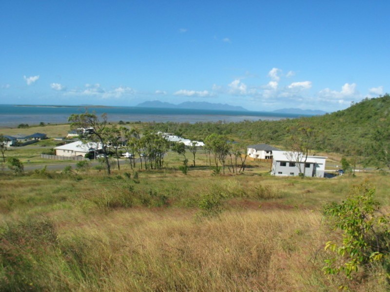 29 Grandview Terrace, Bowen QLD 4805