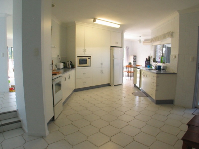 3 Oak Crescent, Bowen QLD 4805