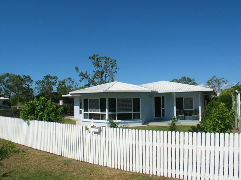 3 Oak Crescent, Bowen QLD 4805