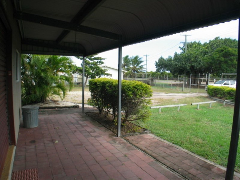 27 Don Street, Bowen QLD 4805