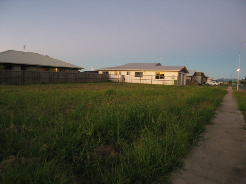 2 Lime Tree Court, Bowen QLD 4805