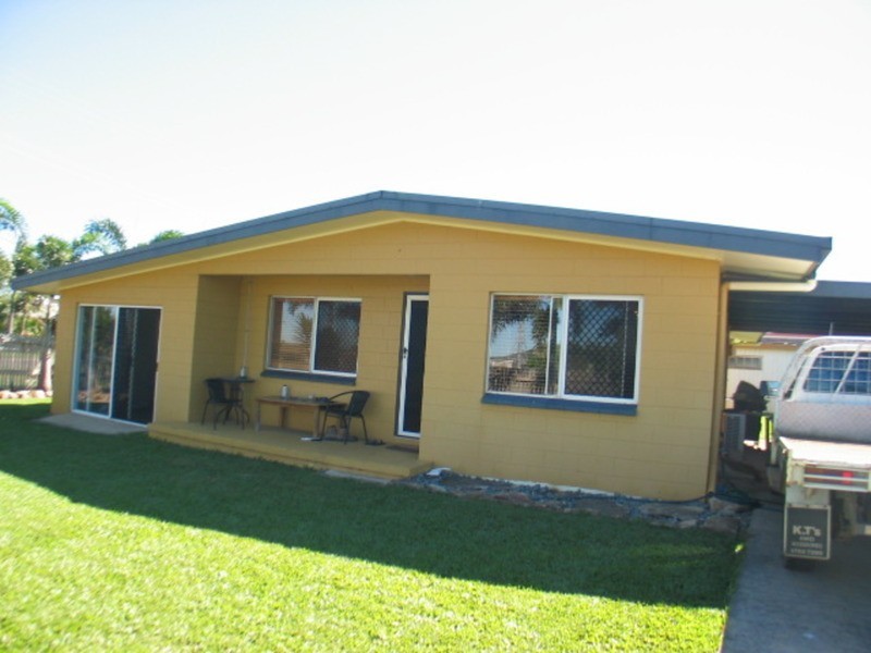 32 Russell Street, Bowen QLD 4805