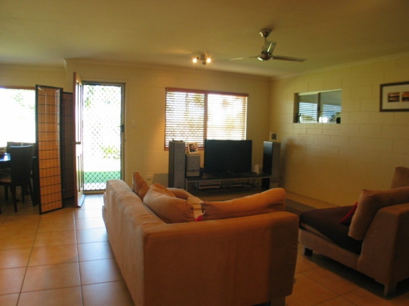 32 Russell Street, Bowen QLD 4805