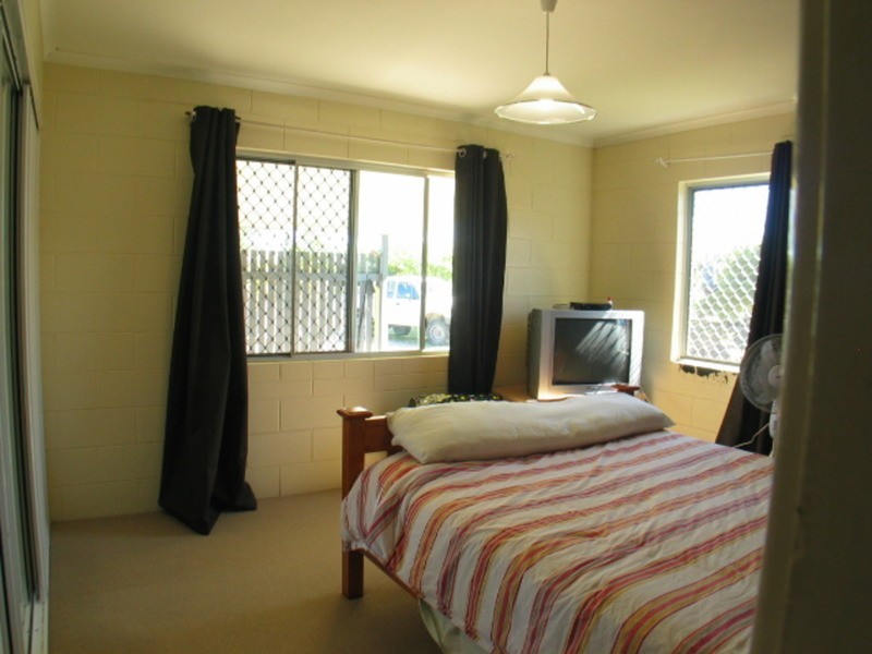 32 Russell Street, Bowen QLD 4805