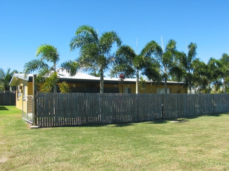 32 Russell Street, Bowen QLD 4805