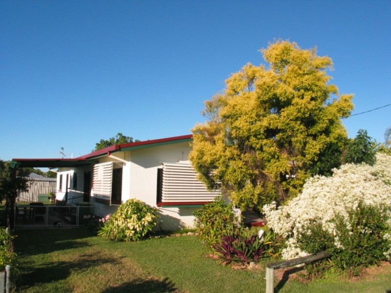 8 Korah Street, Bowen QLD 4805