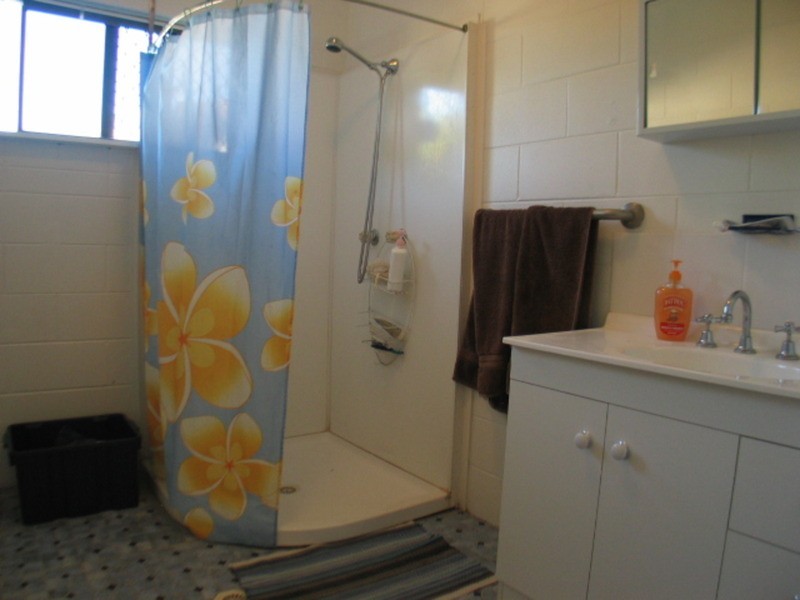 8 Korah Street, Bowen QLD 4805