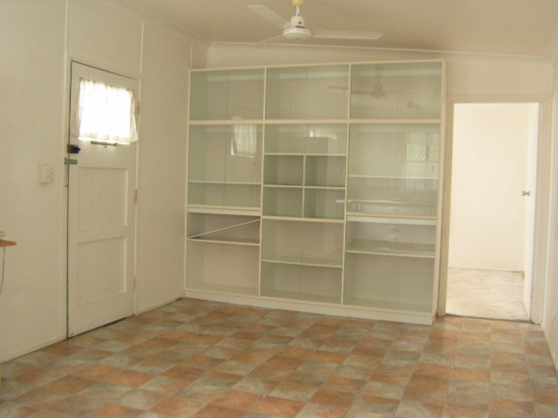 106 Gregory Street, Bowen QLD 4805