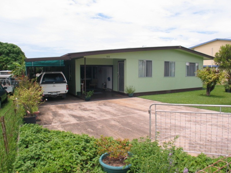 102 Gregory Street, Bowen QLD 4805