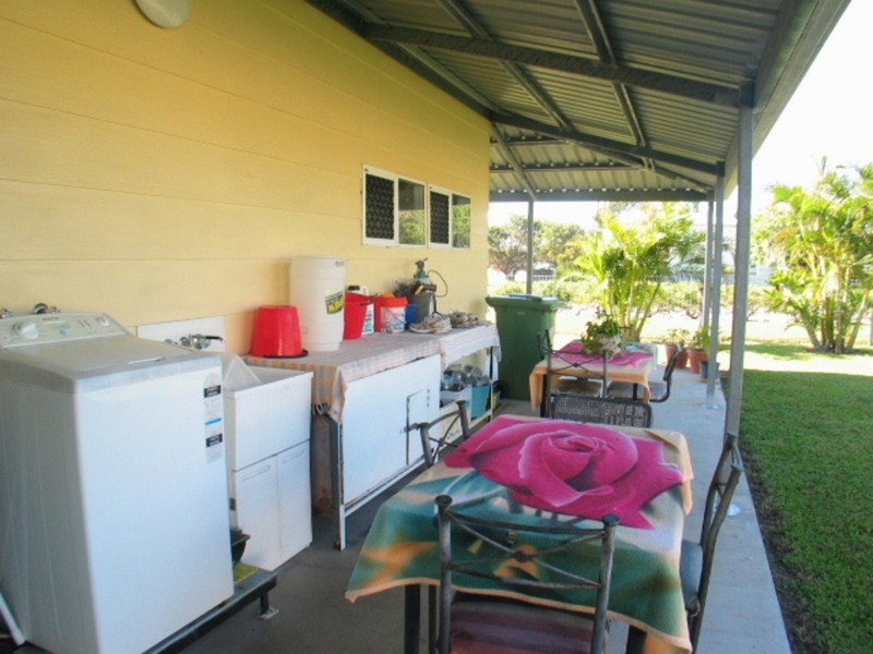 Flat 1/17 Leichhardt Street, Bowen QLD 4805