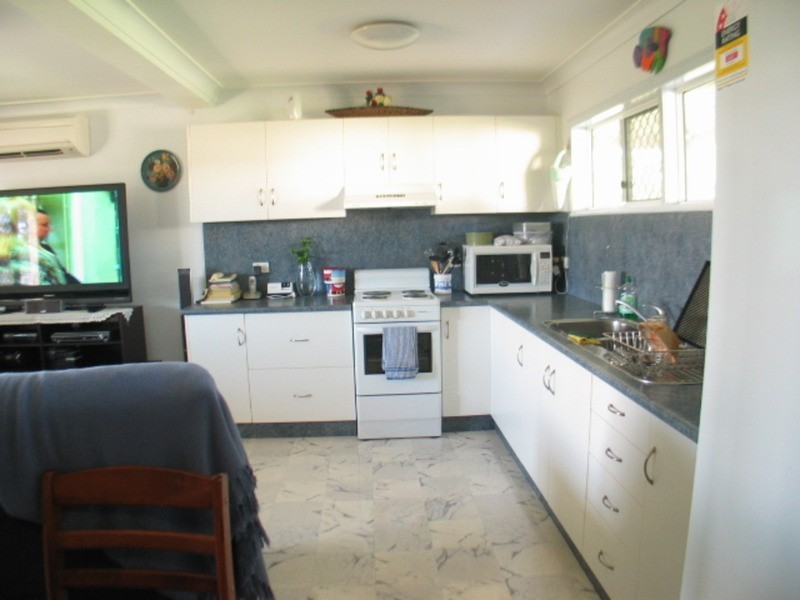 Flat 1/17 Leichhardt Street, Bowen QLD 4805